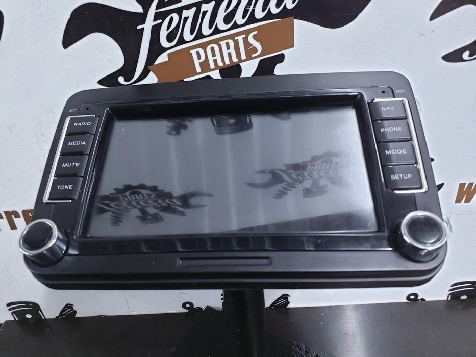 RADIO VW PASSAT (3C2) REF: C5S5T268-594781  | 2005 - 2010