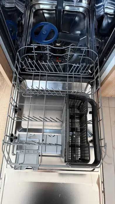 Zmywarka do zabudowy Electrolux ESL4581RO A++ 45cm, automatyczne otwieranie drzwi