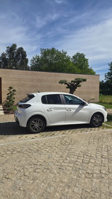 Peugeot 208 1.5hdi diesel 2022