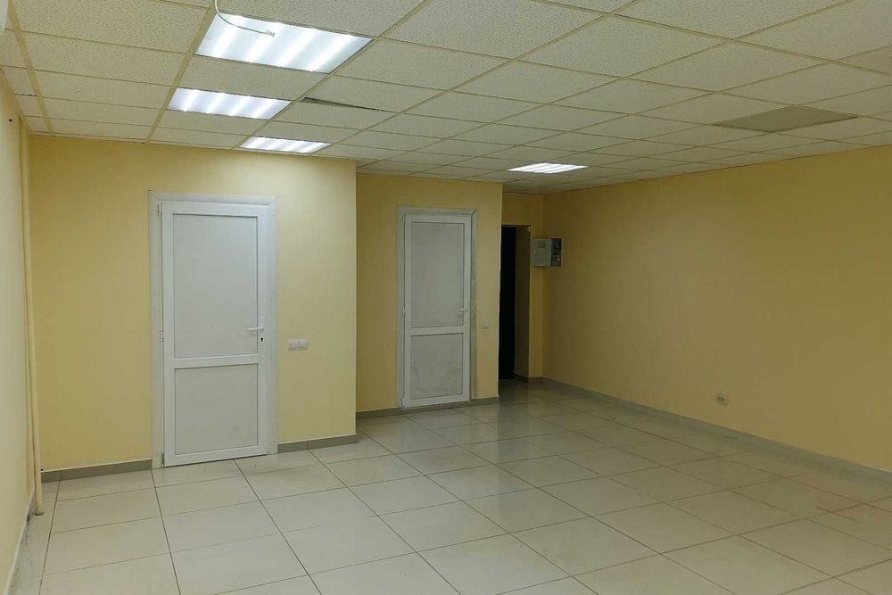 Продам помещение 54 м.кв б.Мирный.