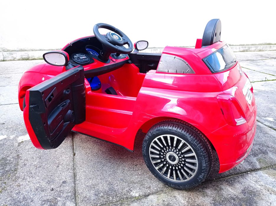 Carro elétrico de criança Fiat 500 - vermelho (pouco uso)