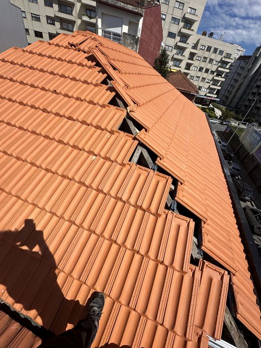 TELHADOS RENOVACÃO E MANUTENCÃO