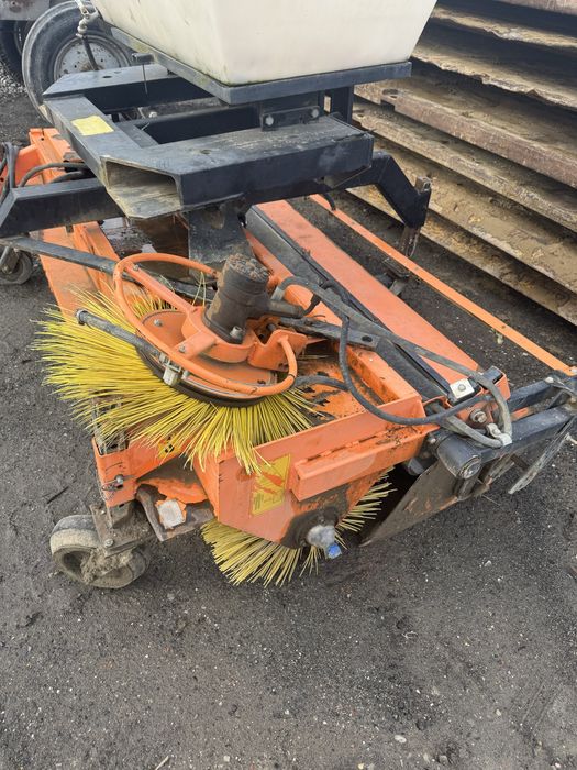 Zamiatarka pronar zm-2000 widlak,koparka,ładowarka