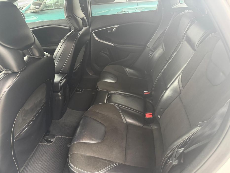 Volvo V40 1.6 d2 R-Design