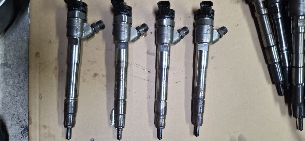 Injectores Renault / mercedes 1.7 e 1.8 dci