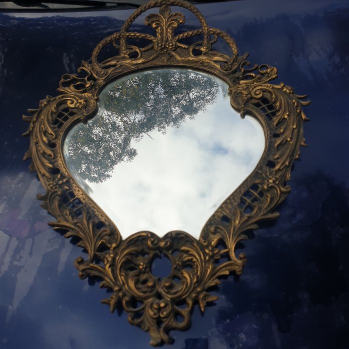 Espelho antigo feito em latão