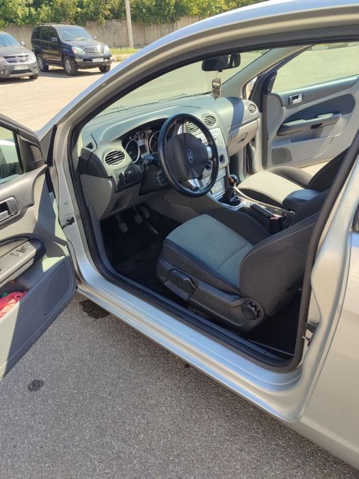 Ford Focus 2009г 1.6
