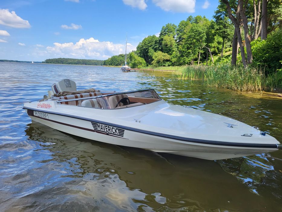 Łódź motorową 90km Cigala & Bertinetti