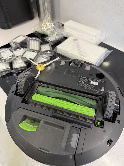 Robot Aspirador con conexión Wi-Fi Roomba®j7+ Com Garantia