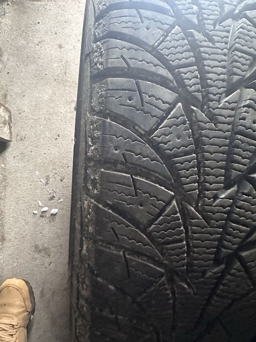 Продам зимову гуму
