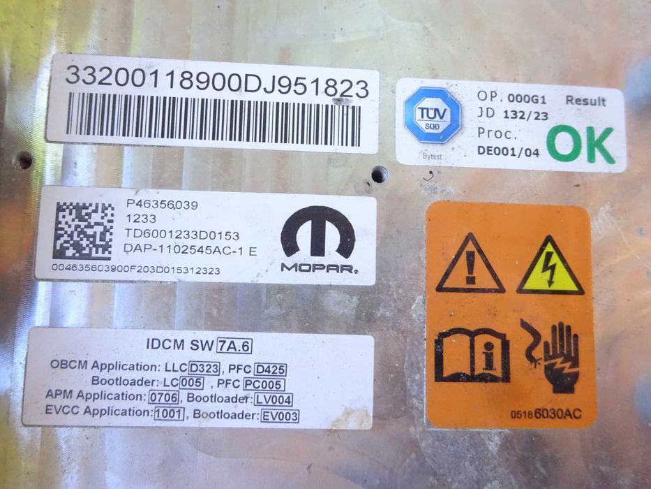 Falownik inwerter przetwornica Fiat 500E MODUŁ ŁADOWARKA P46356039