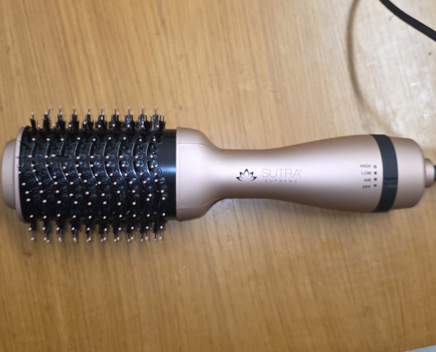 Escova eléctrica de alisamento