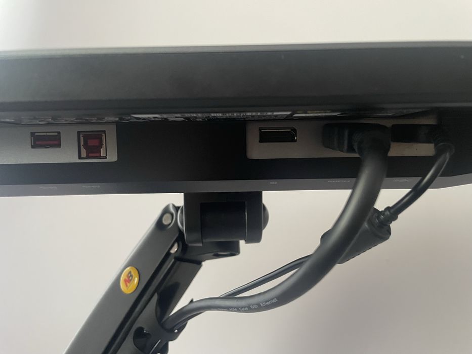 monitor Lenovo Legion Y25f 144Hz