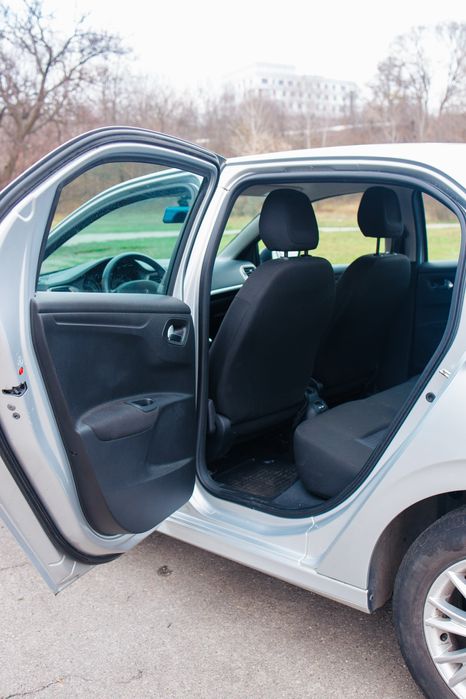 Peugeot 301 (1.6D, 32к пробігу)