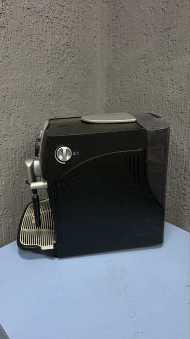 Кавоварка, кофемашина, saeco easy, saeco, кафемашинка saeco