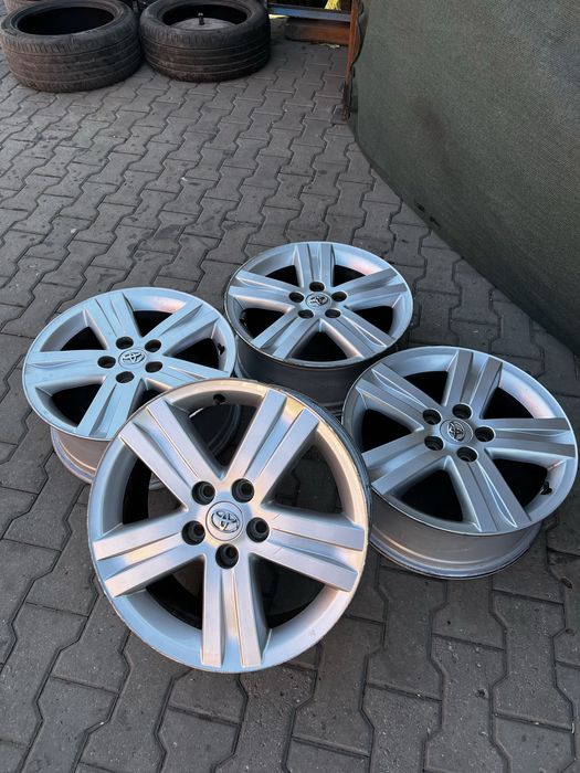 Диски R17 5x114,3 Toyota Auris Camry Corolla Avensis Prius+ Prius V Rav-4 C-HR