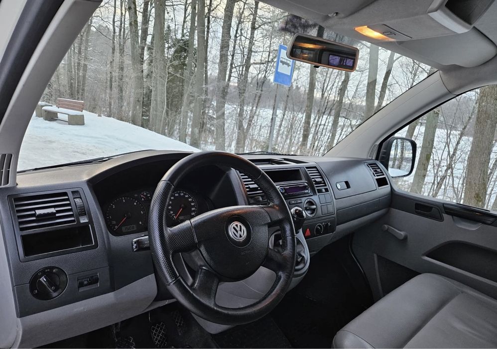 Volkswagen Transporter T5. 1.9 TDI