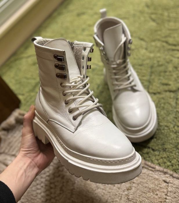 Білі шкіряні чоботи a_a_nushina