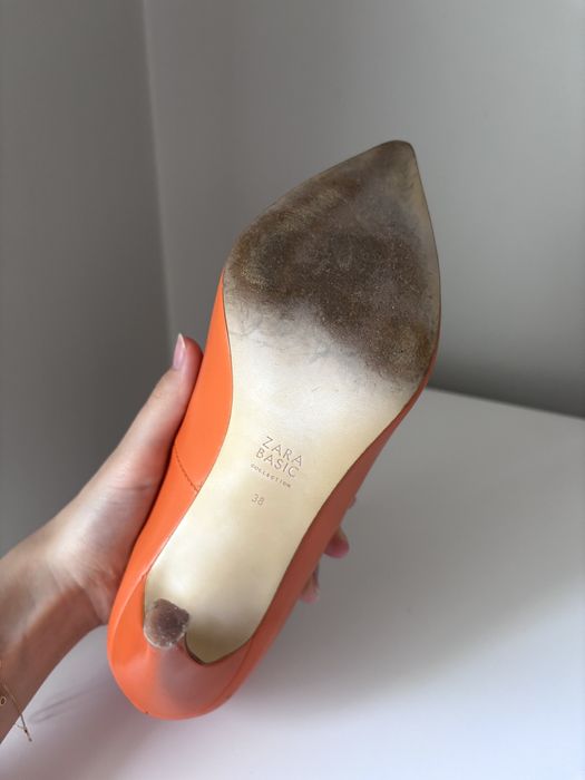 Pomarańczowe szpilki ze skóry 38 Zara