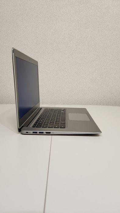 Стильний та компактний Acer 14" Full HD. 12 годин роботи батареї!