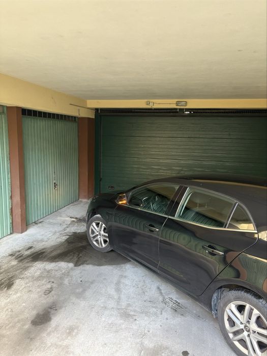 Aluga Arrenda Garagem Fechada – Junto ao Mercado de Fátima