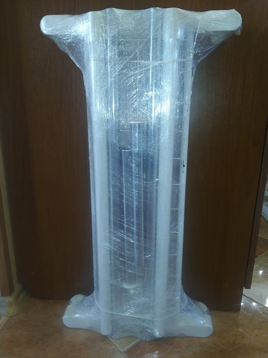 Підлогова вішалка