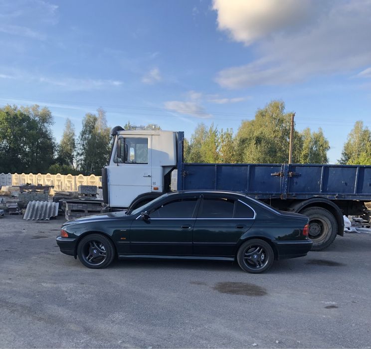 BMW 525 TDS седан