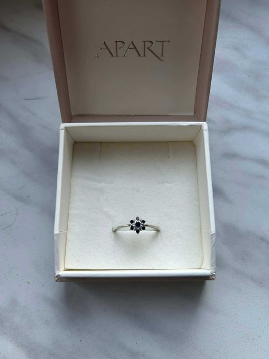 Pierścionek kwiat Apart srebro rodowane 925