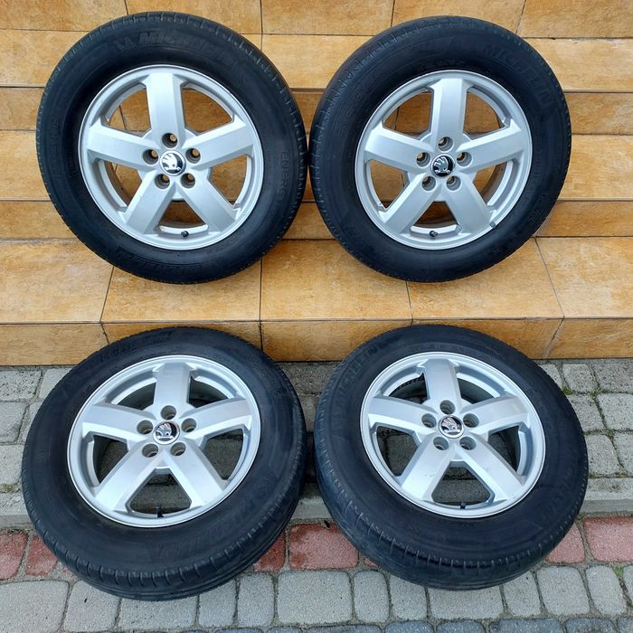 Oryginalne Alufelgi SKODA 15 5x100 Volkswagen/Seat/Audi