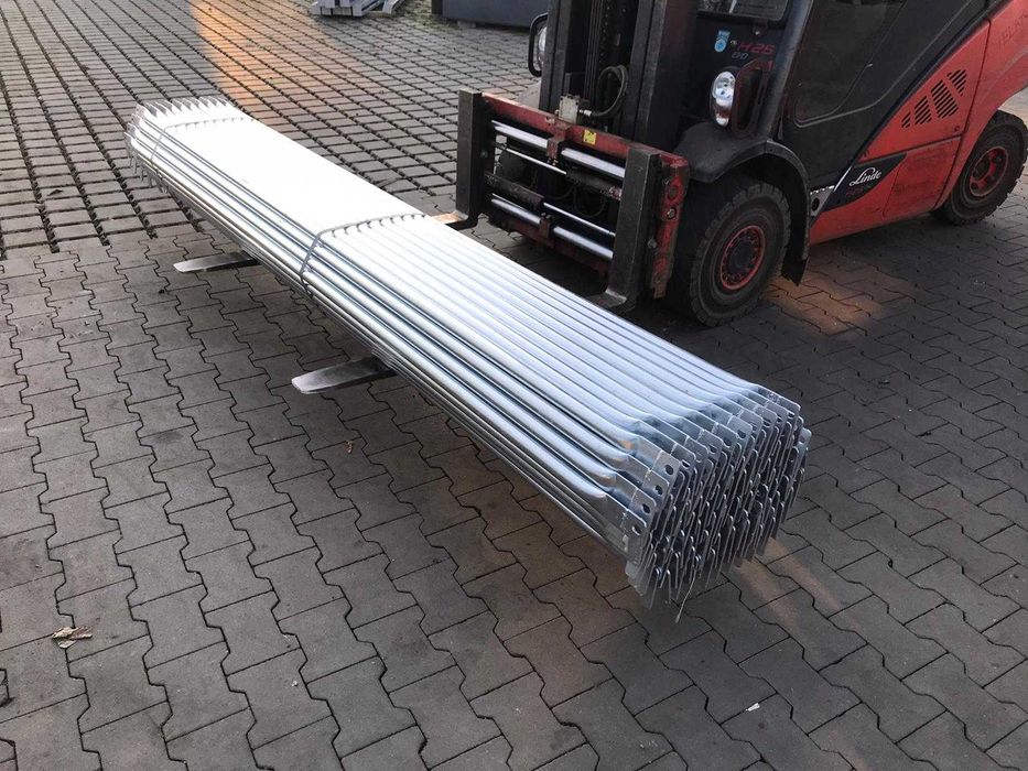 Rusztowanie elewacyjne stalowe typ Baumann Nowe 8,3x12,28=100 m2 kompletne, podest stalowy 3,07 m