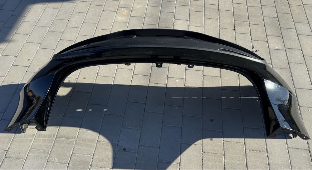 Tesla Model Y бампер задній