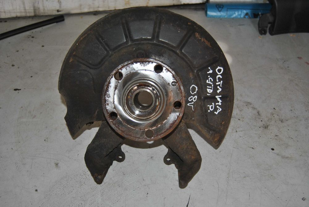 Zwrotnica prawa Skoda Octavia II 1.9tdi