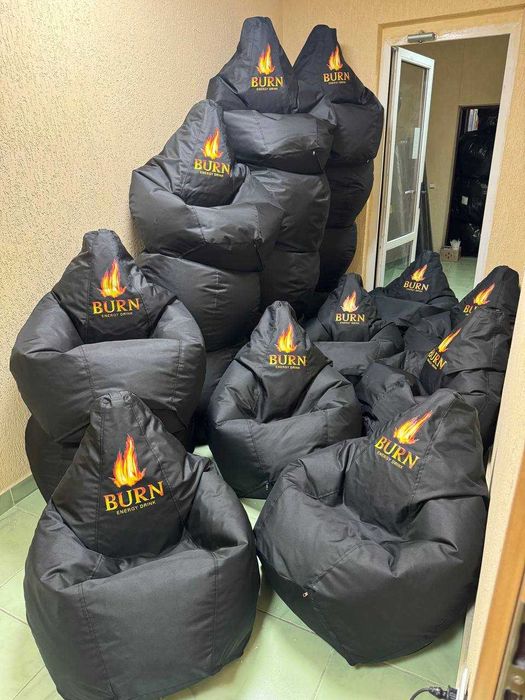 М'яч - крісло, груша - крісло, мішок - крісло