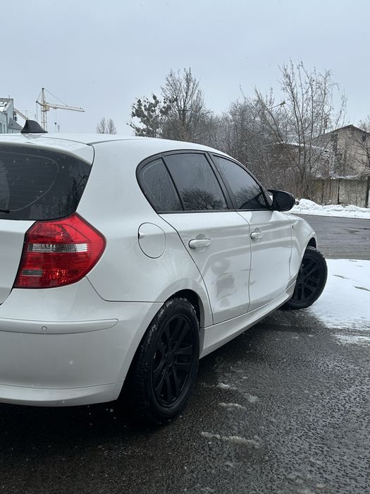 BMW 116i 2.0 бензин