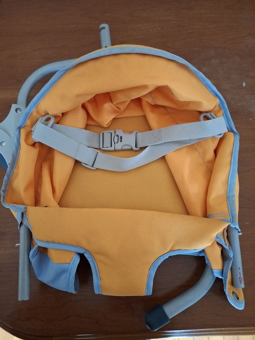 Cadeira de bebé para mesa