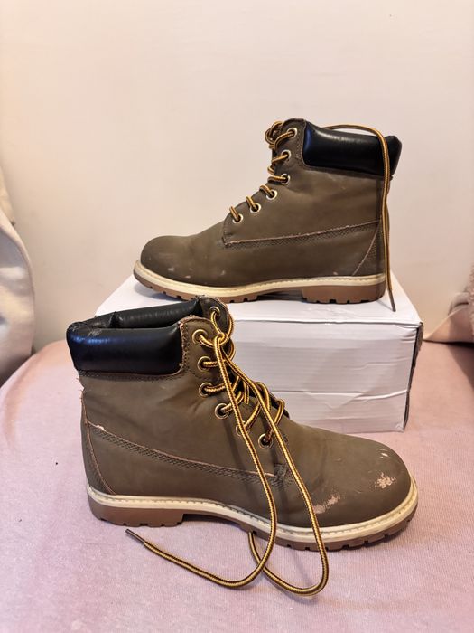 Ciepłe skórzane buty zimowe 36