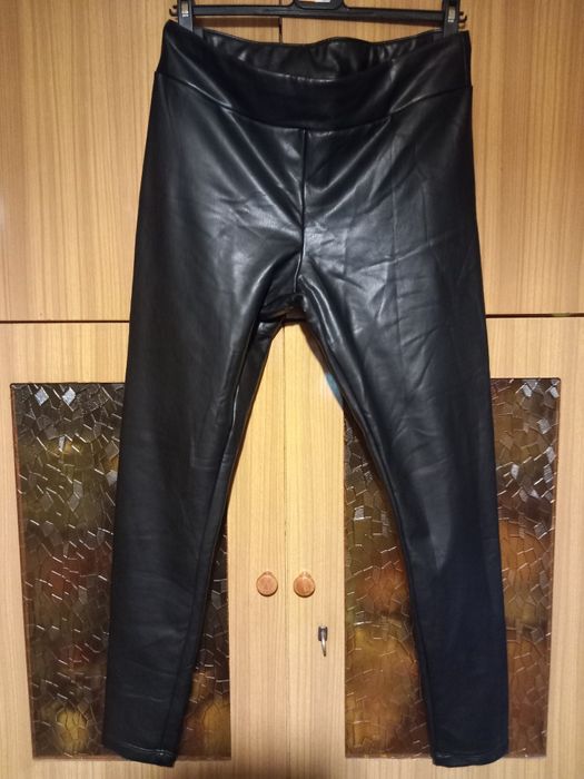 Nowe leginsy eco skóra Esmsra rozmiar 44