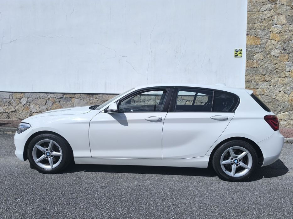 BMW série 1 Modelo 116 D de 2017
