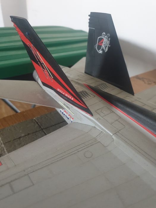 F-18 hornet 1:32