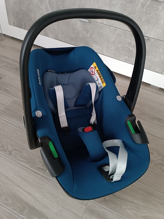 Автокрісло MAXI-COSI Pebble 360  В ідеальному стані