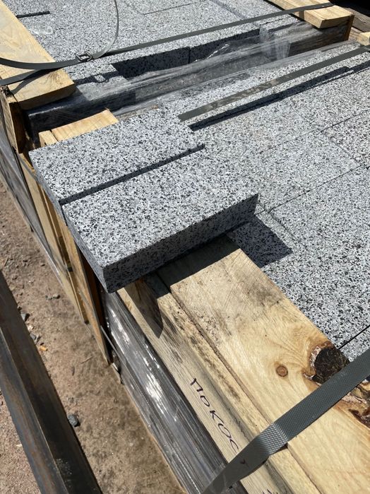 Бруківка гранітна покостівка 20х10х3