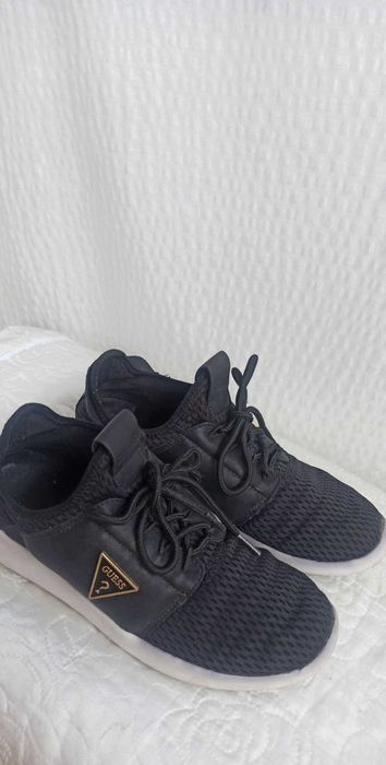 GUESS-  BUTY sportowe r.36 DAMSKIE
