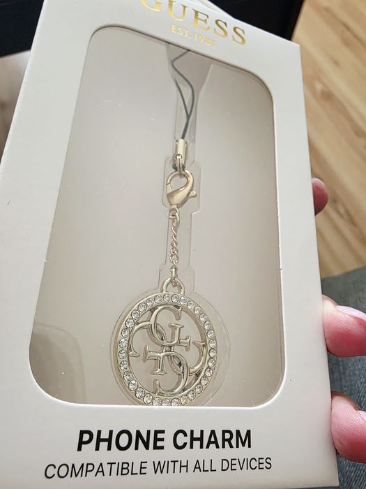 Guess zawieszka na telefon lub brelok do kluczy do torebki
