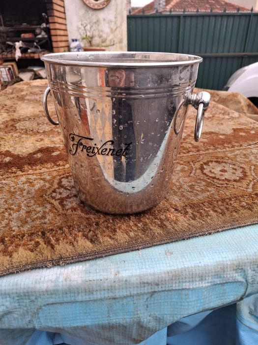 Balde de gêlo em inox para garrafas de champagne