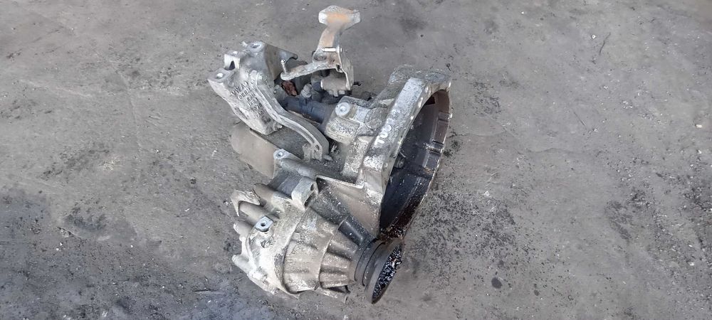 skrzynia biegów  vw touran 2.0  JYH