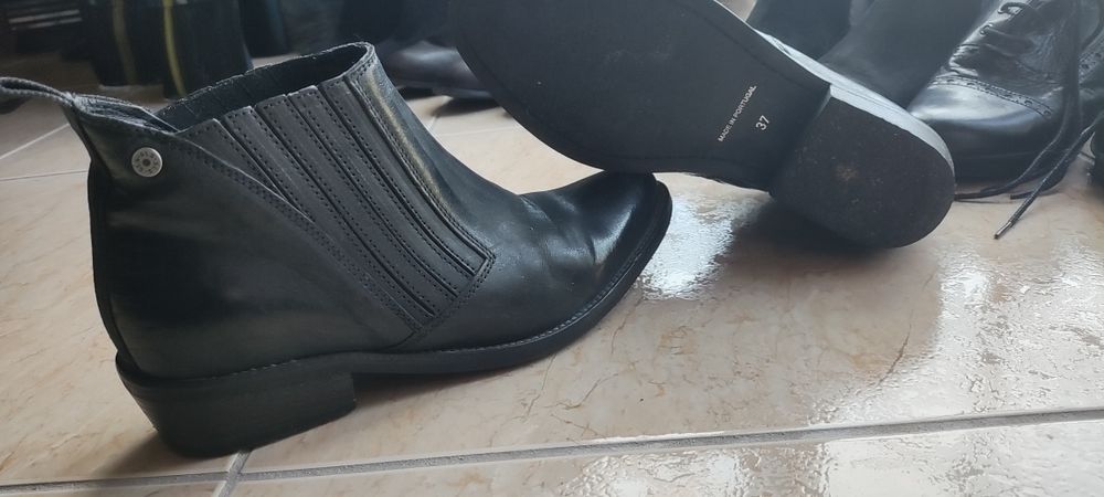 Lote de 8 pares de botas