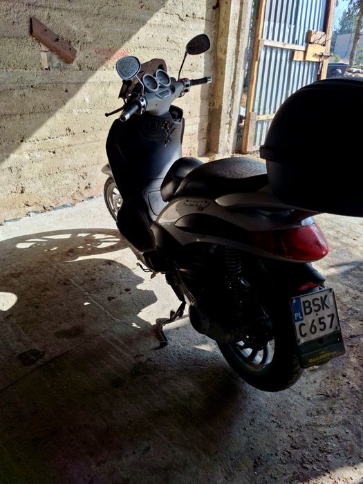 Skuter Piaggio Beverly. 125