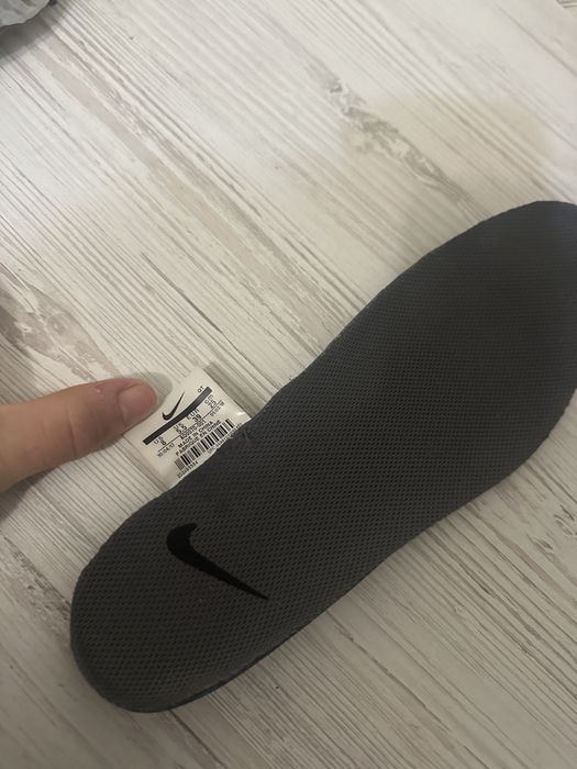 кросівки nike розмір 39
