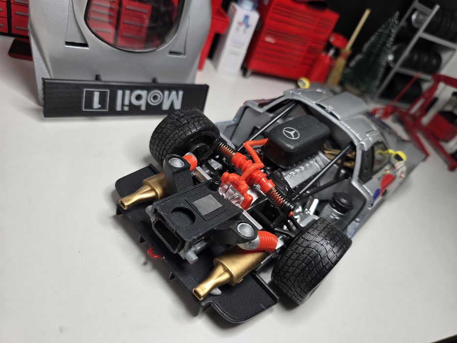 Mercedes clk gtr maisto 1/18
