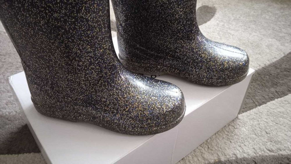 Резиновые сапожки